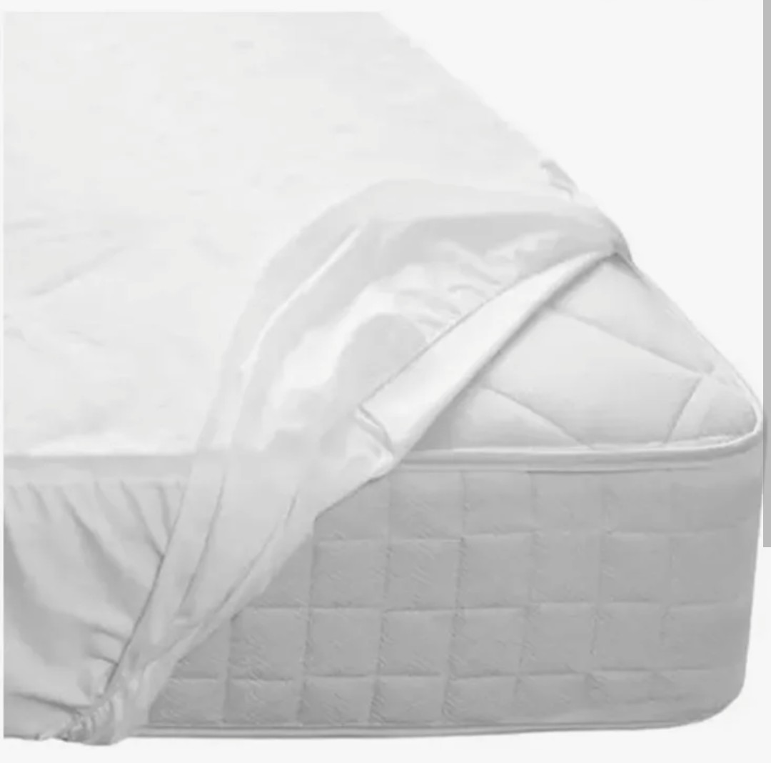 Comodin Cubre Colchón PVC 2 Plazas
Ancho: 180cm
Largo: 240cm - Imagen 2